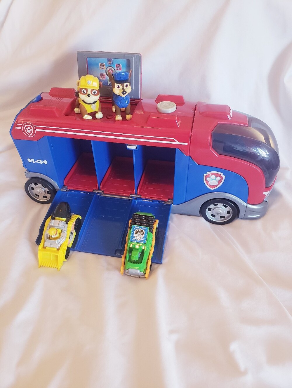 Paw Patrol Mission Cruiser With Accessories